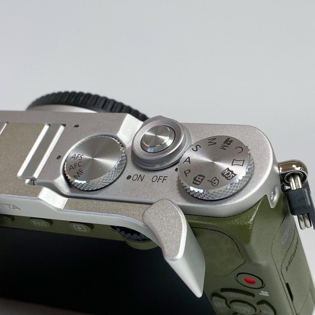 【美品】Lumix GM5 緑 Body / COTTA製サムレスト等 他付属