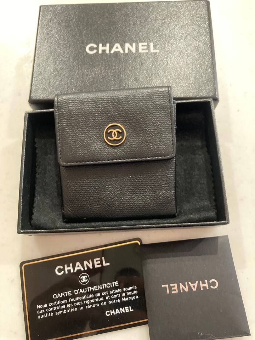 CHANEL ブラックレザー ケース