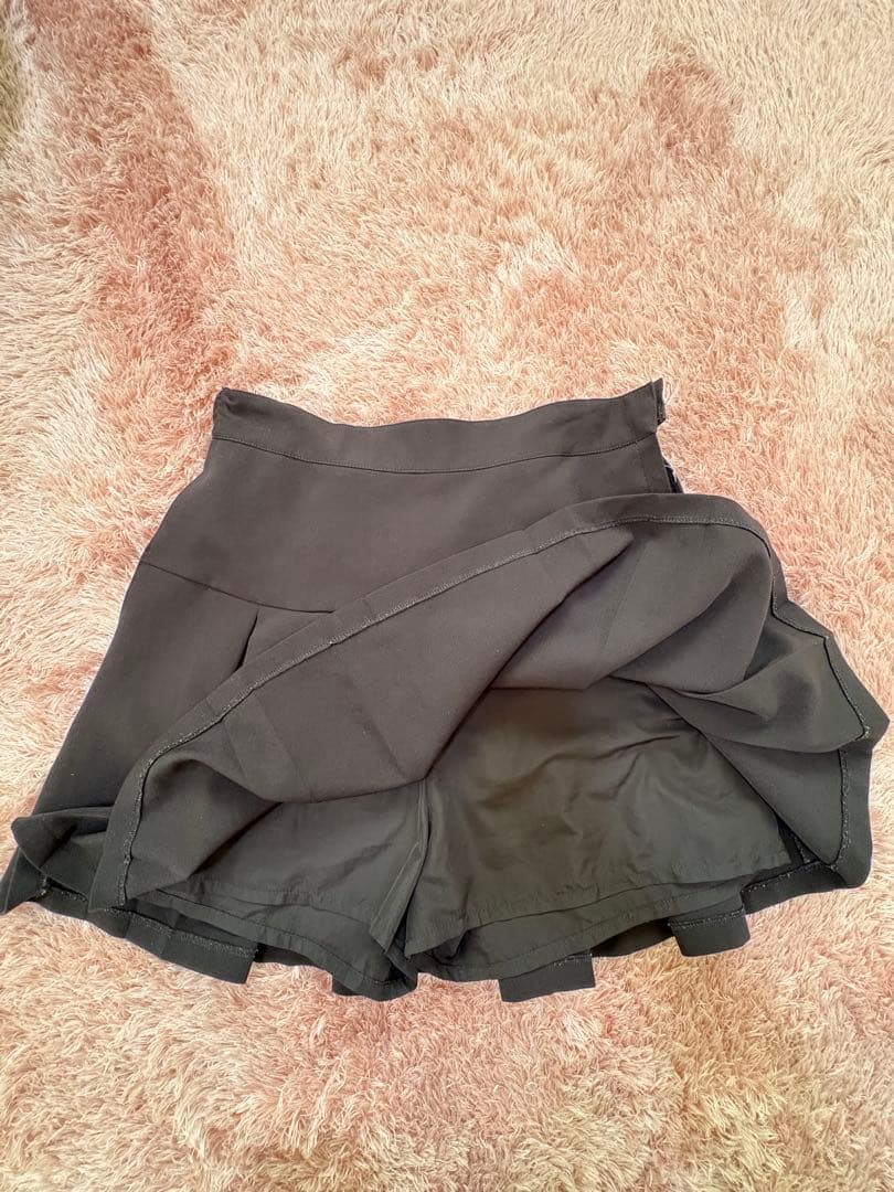 **ラブトキシック（Lovetoxic）**の卒業式用スーツ4点セット