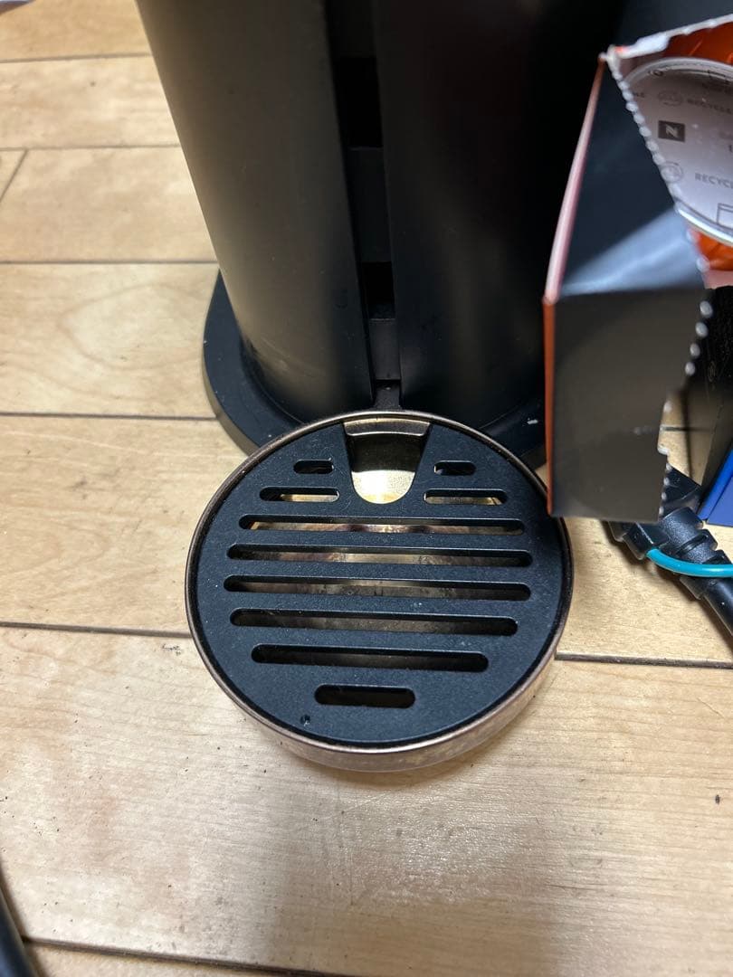 Nespresso コーヒーメーカー 限定色