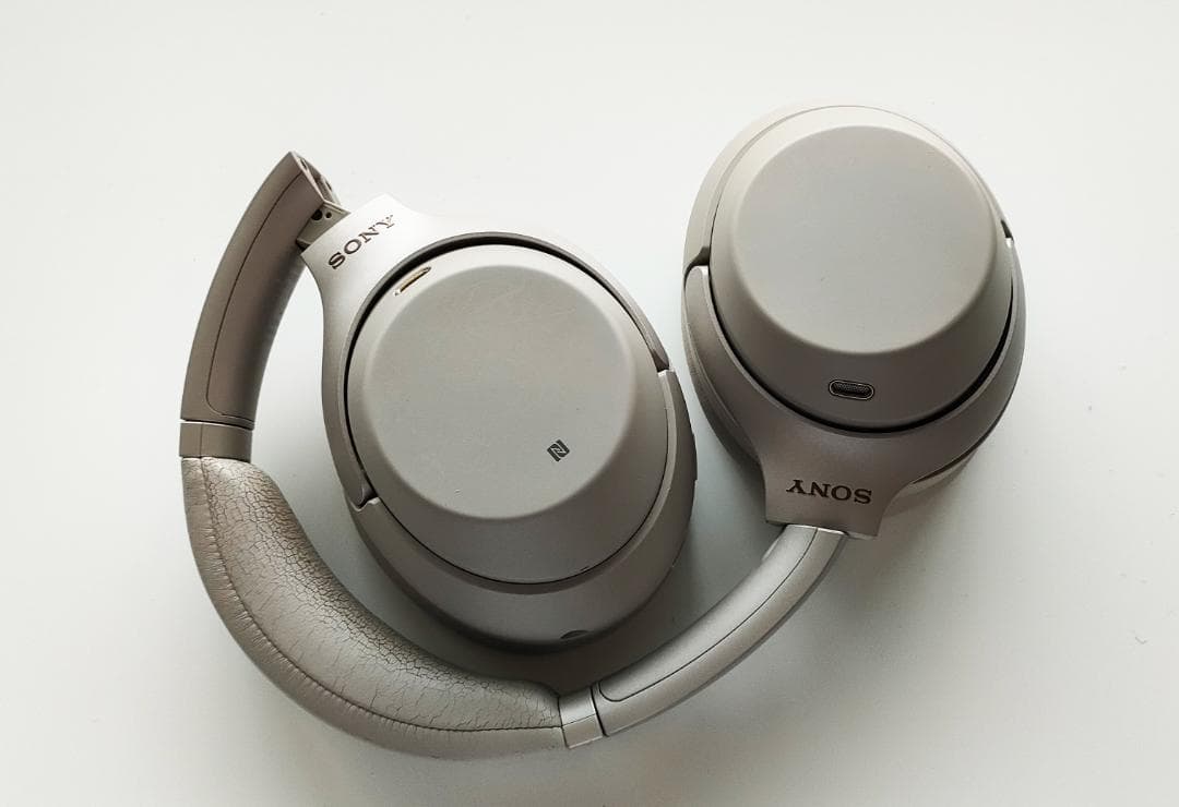 ワイヤレスノイズキャンセリング ヘッドホン WH-1000XM3 シルバー