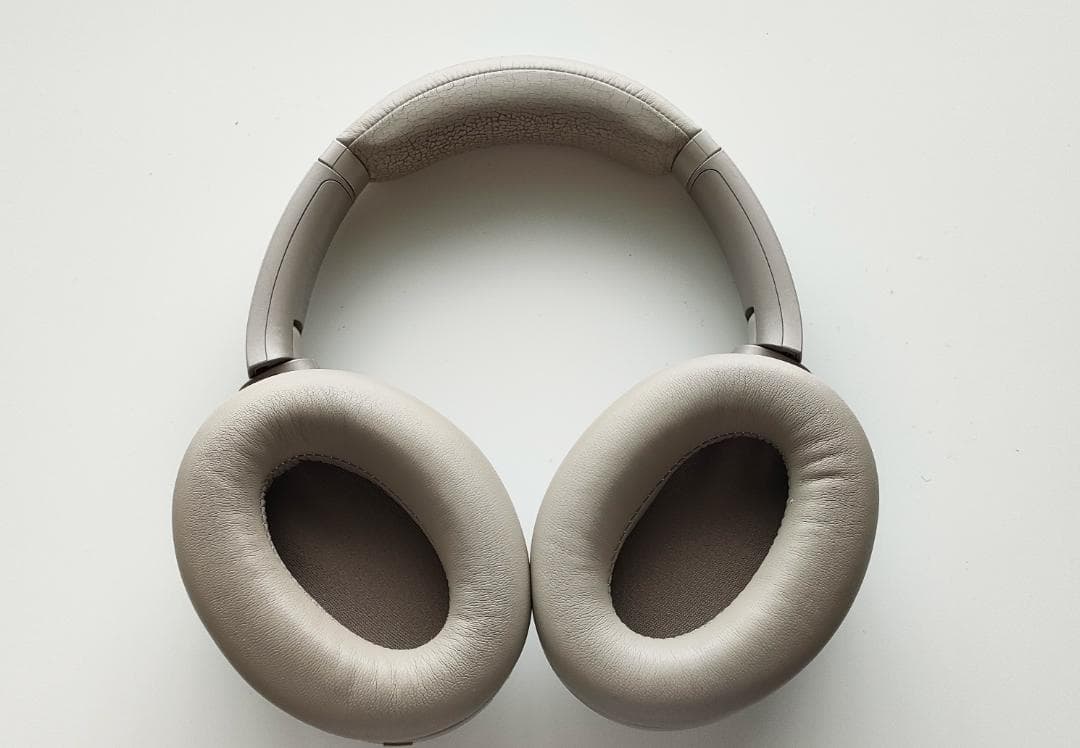 ワイヤレスノイズキャンセリング ヘッドホン WH-1000XM3 シルバー