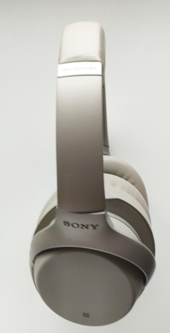 ワイヤレスノイズキャンセリング ヘッドホン WH-1000XM3 シルバー