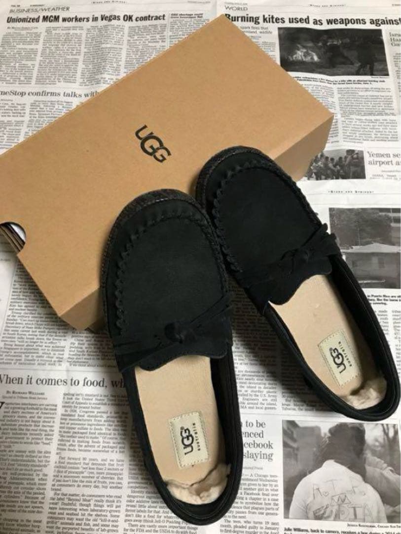 UGG　アグオーストラリア　モカシン　フラットシューズ　オールシーズン履けます！