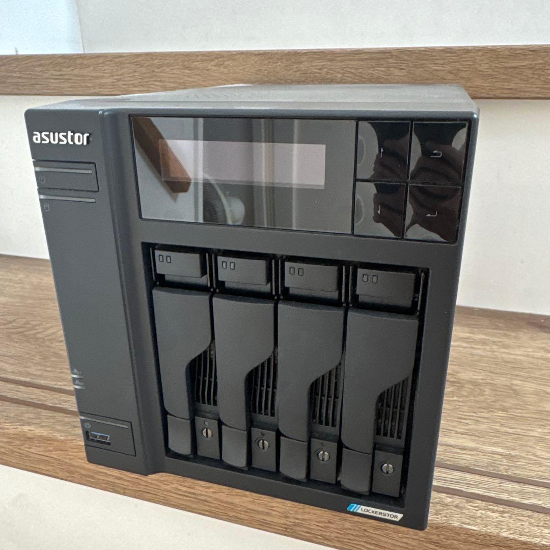 ASUSTOR NAS キット 4ベイ AS6704T 【値下相談可】