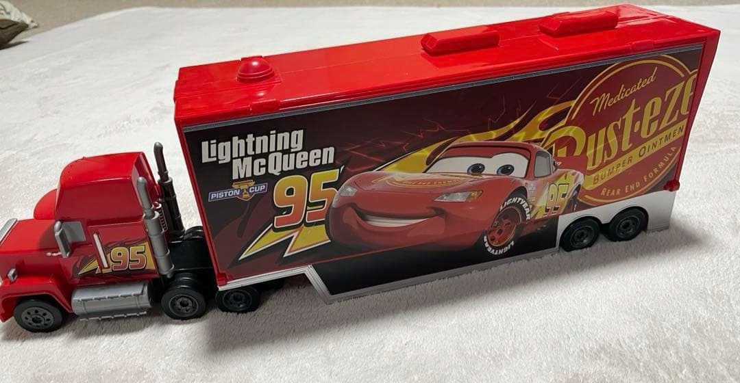 まとめ売り たくさんのせよう！大きなマック トレーラー カーズトミカ32台　廃盤