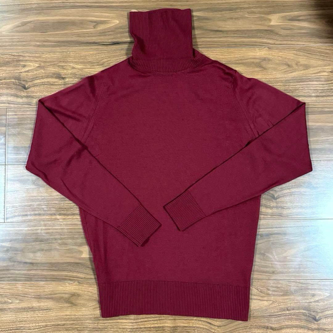 まもなくセール終了　ジョンスメドレー タートルネック　M バーガンディ