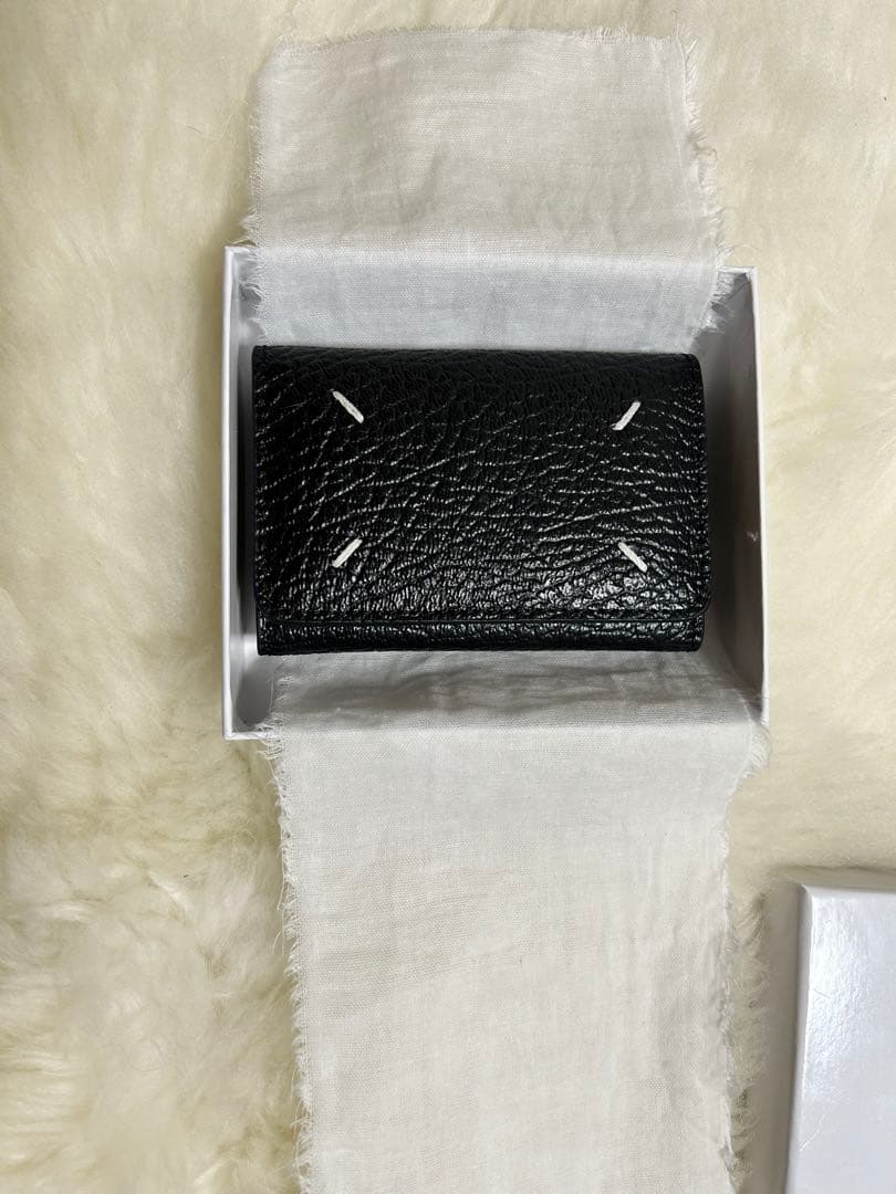 ブラックレザーキーケース スタッズ付き