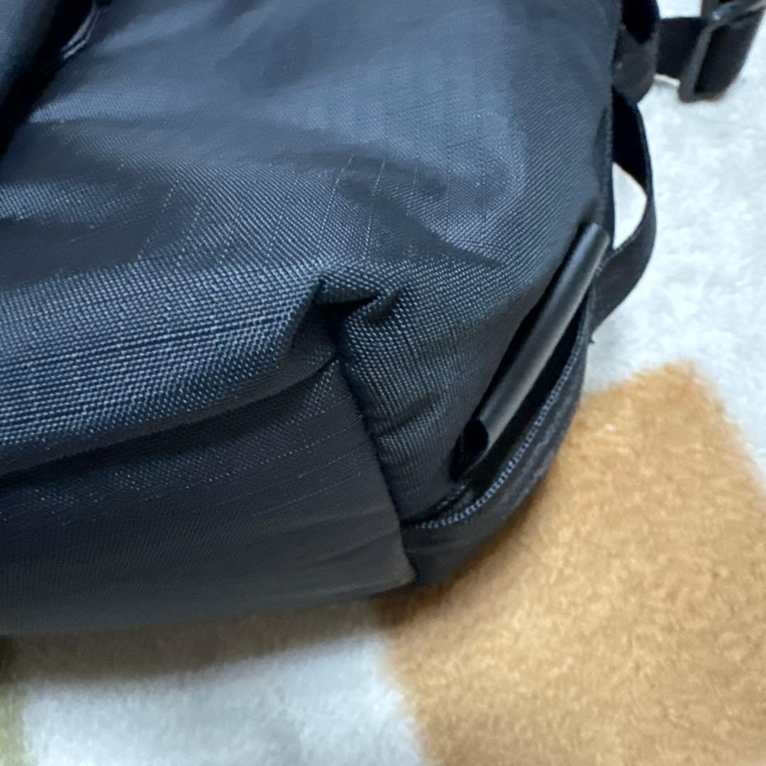 アルパカ　Alpaka Flow Satchel 4L ブラック　美品