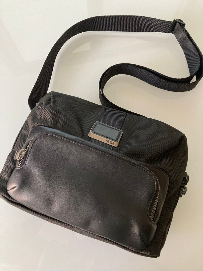 【美品】トゥミ TUMI ALPHA BRAVO ショルダーバッグ