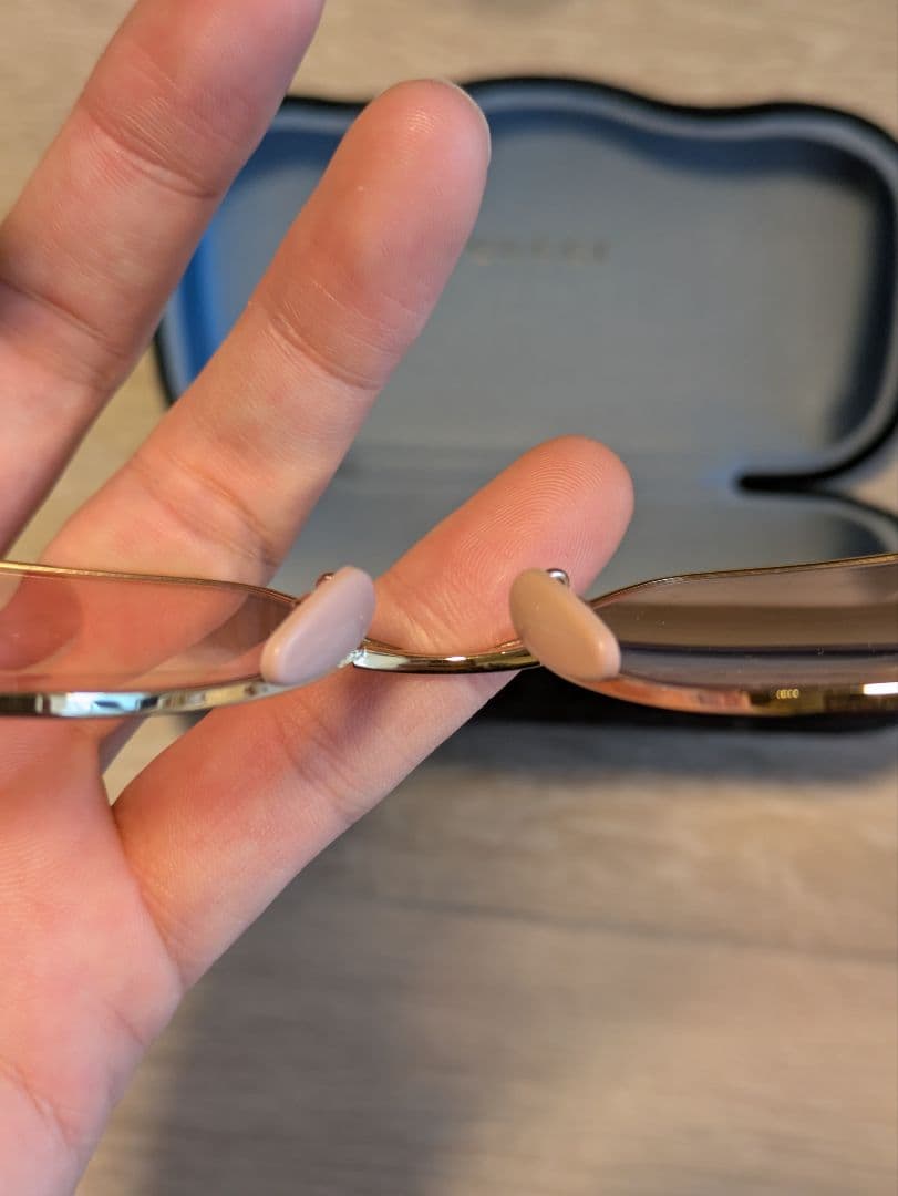 GUCCI　サングラス　GG0818sa