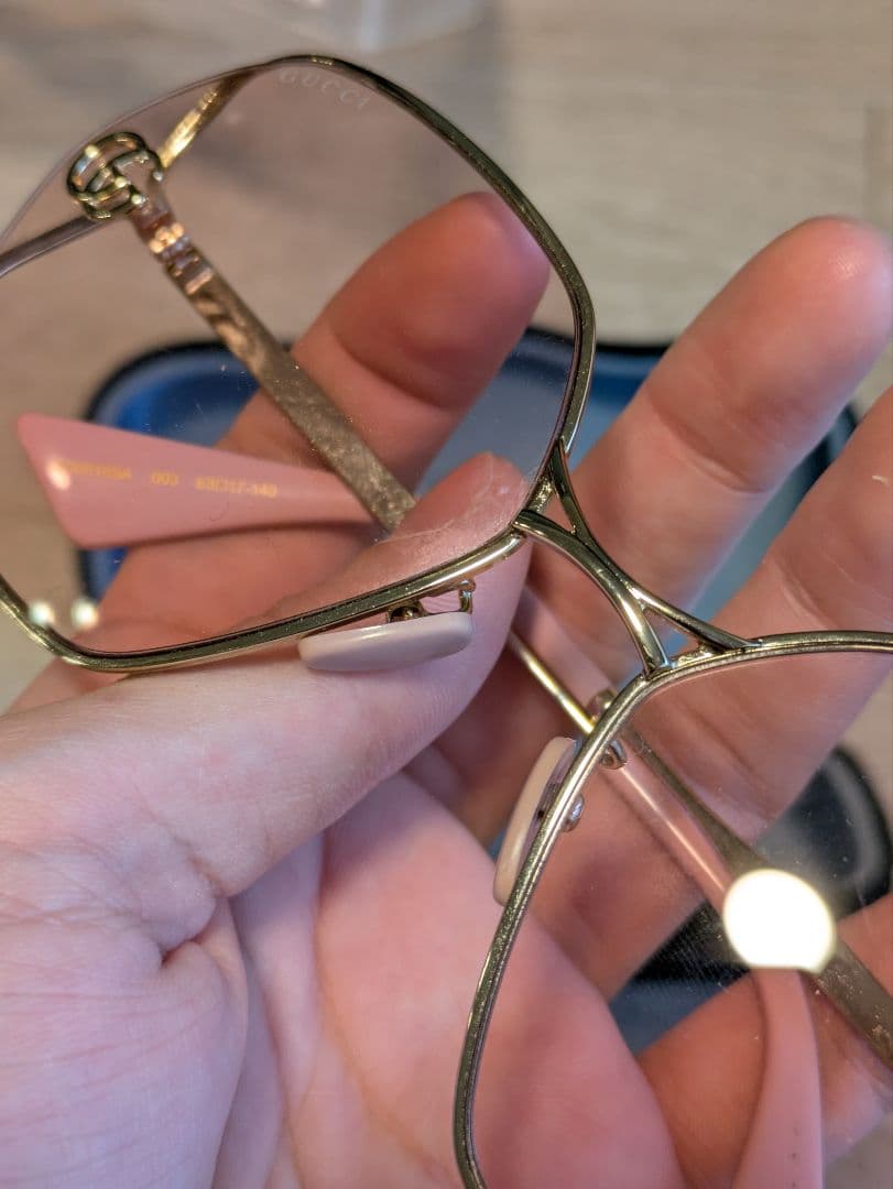 GUCCI　サングラス　GG0818sa