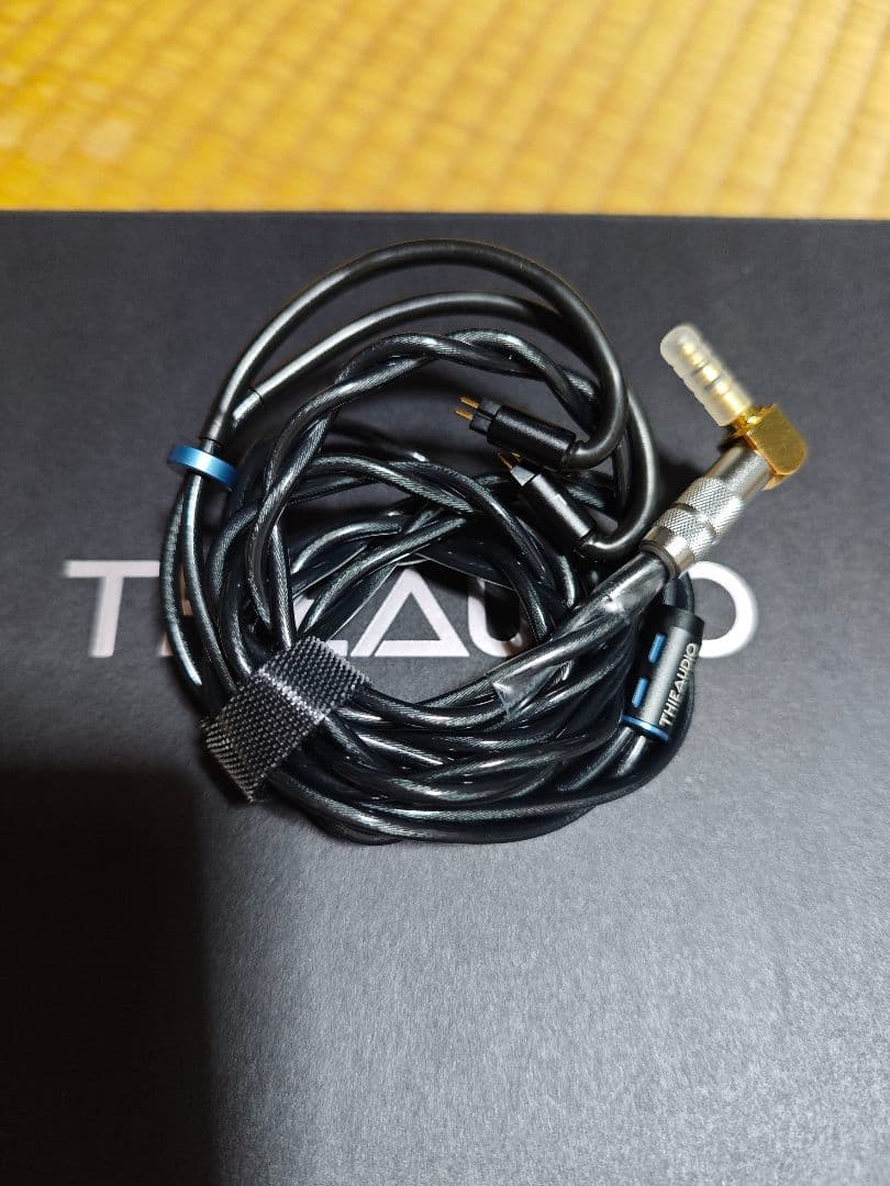 動作確認のみ未使用　THIEAUDIO　Valhalla　国内正規品