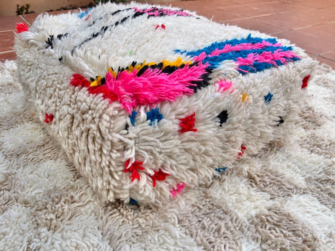 モロッコ　プフ　pouf アジラル　オットマン クッション　ラグ　137