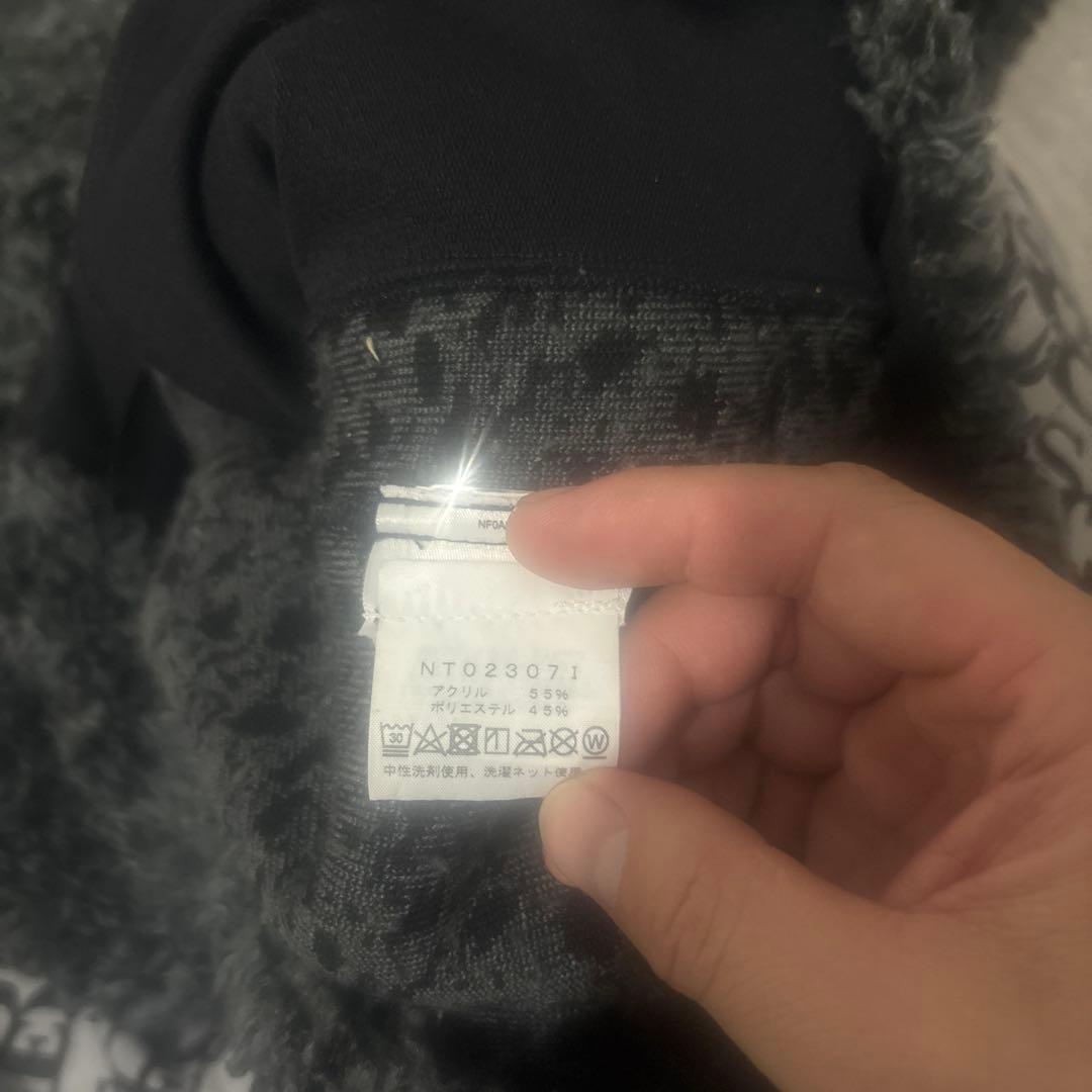 supreme ノースフェイス　トップス