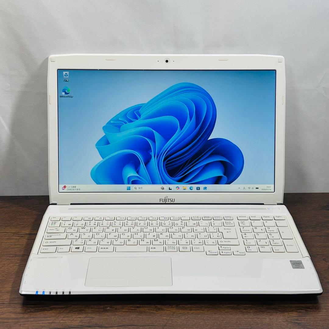 高性能i7★SSD512/16GB オフィス付きノートパソコン Win11