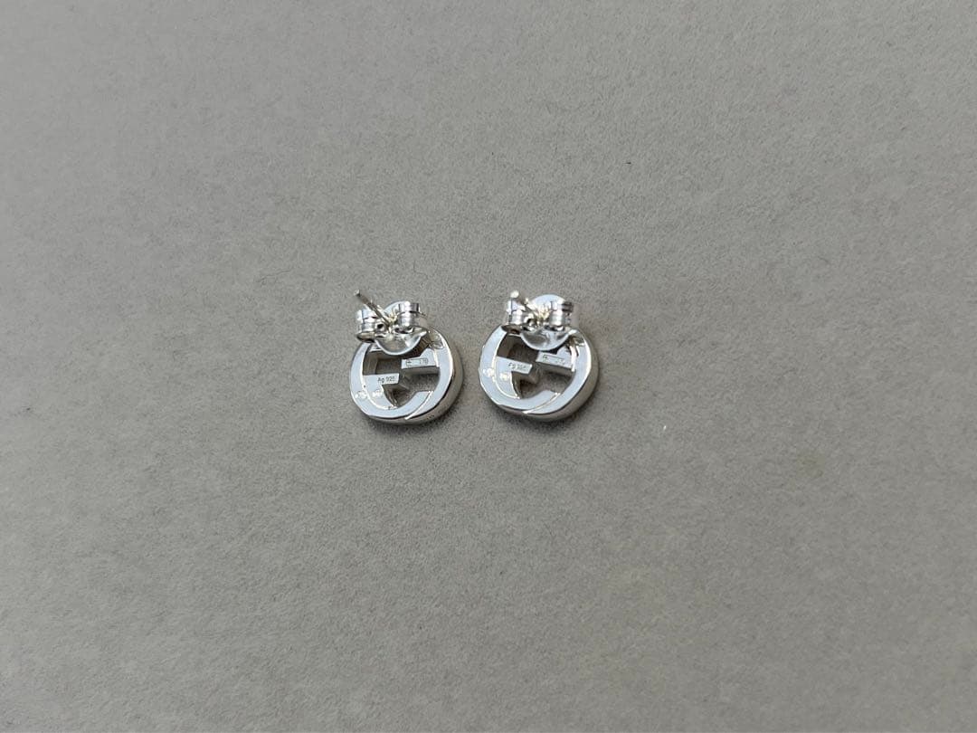 新品未使用 ※訳あり GUCCI グッチ インターロッキングG ピアス シルバー