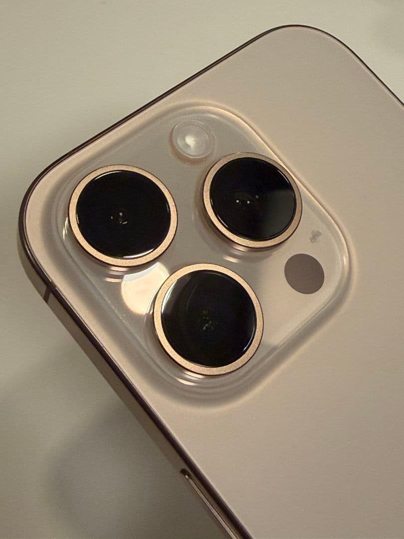 【超美品】iPhone16PRO　デザートチタニウム　128GB