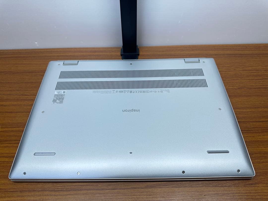 Windowsノート本体 Dell Inspiron 16 (5620) i5-1235 16/512