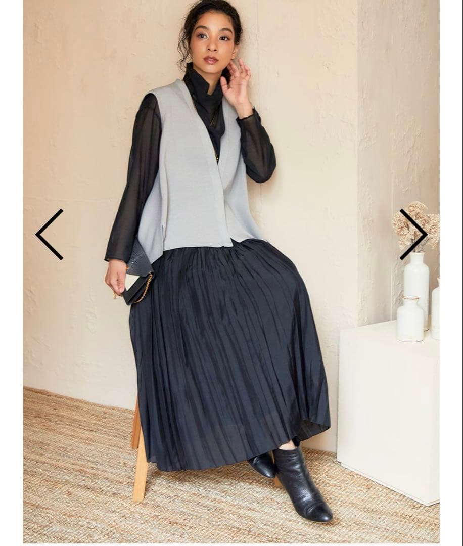 コレバさん専用未使用タグ付きオワーノOWAUNOバッグフレアニットジレLグレー