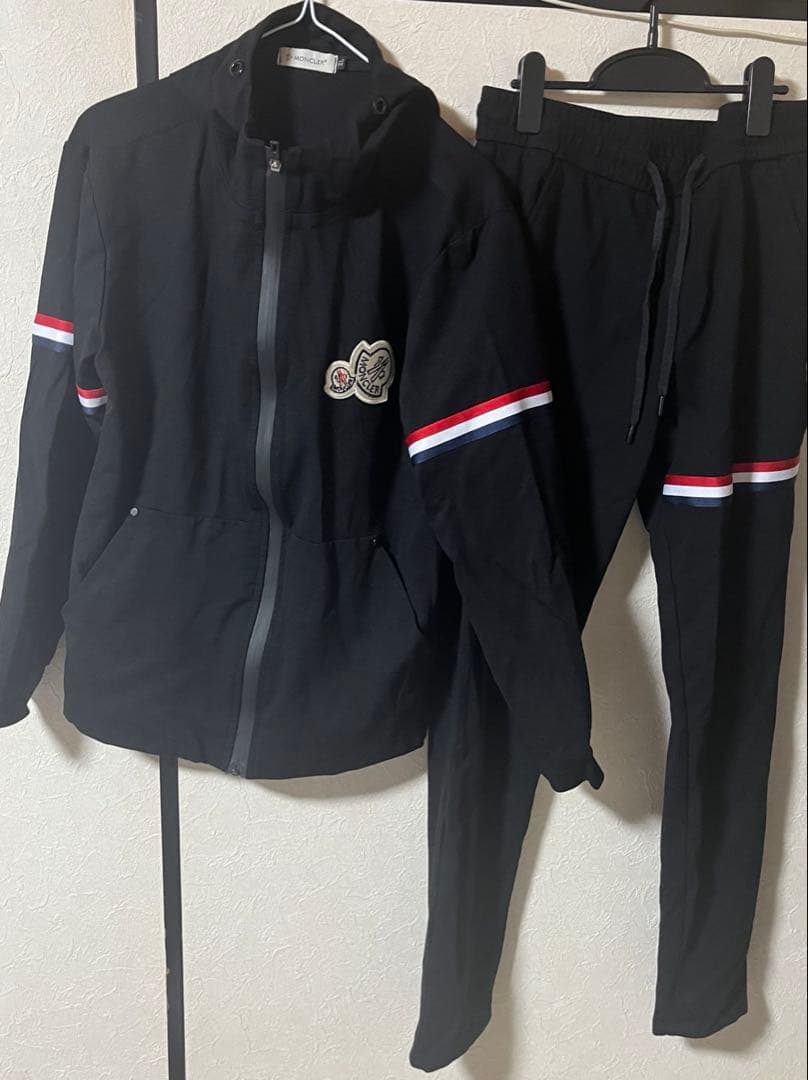 【あんしん鑑定利用】MONCLER ブラックジャージセット