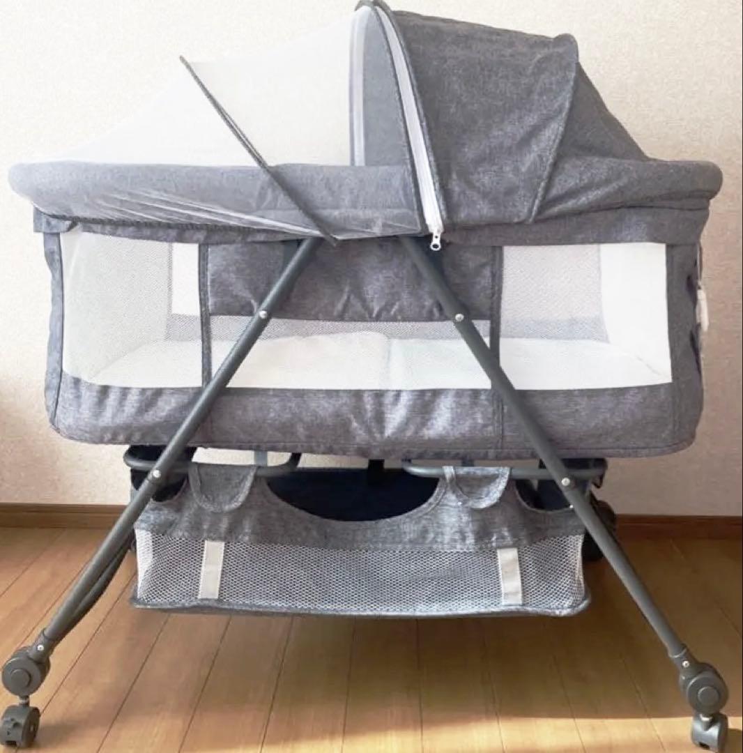 【美品】UBRAVOO ベビーベッド 折りたたみ キャスター付き
