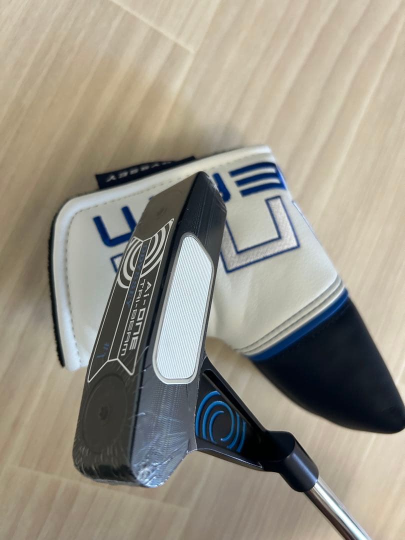 新品未開封品　AI ONE トライビームパター #1ヘッドカバー付　34インチ