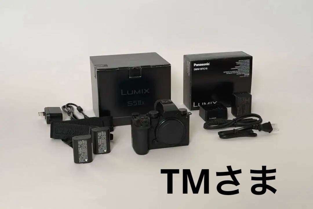 【美品】LUMIX S5IIX+純正バッテリー+バッテリーチャージャー