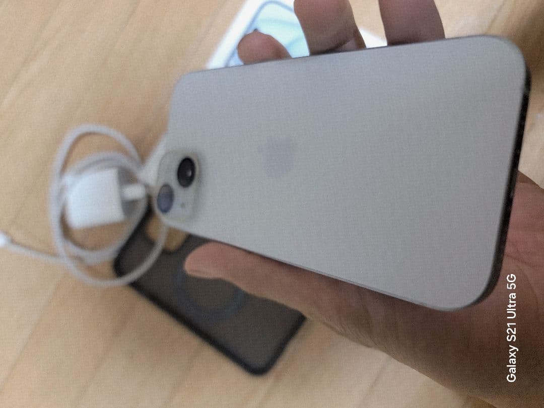 Apple iPhone 15ブルー箱充電器　カバーセットケース