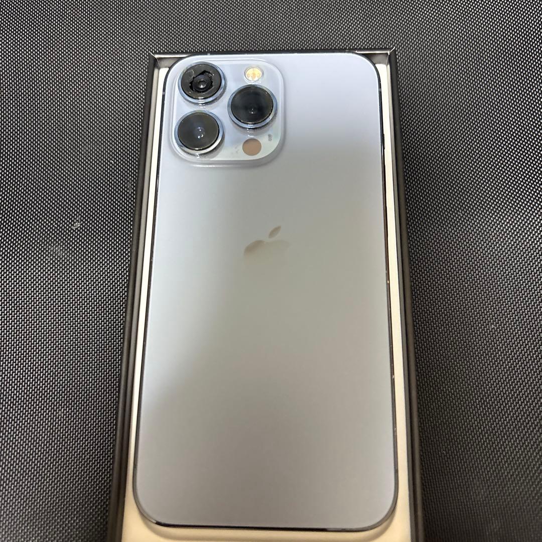 最終値下げ❗️iPhone13pro 256GB 青色　おまけ付き！