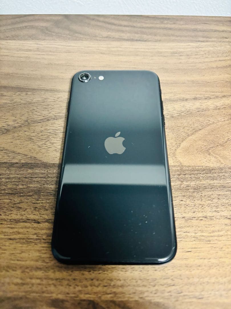 iPhone SE（第2世代） 64GB ブラック 本体