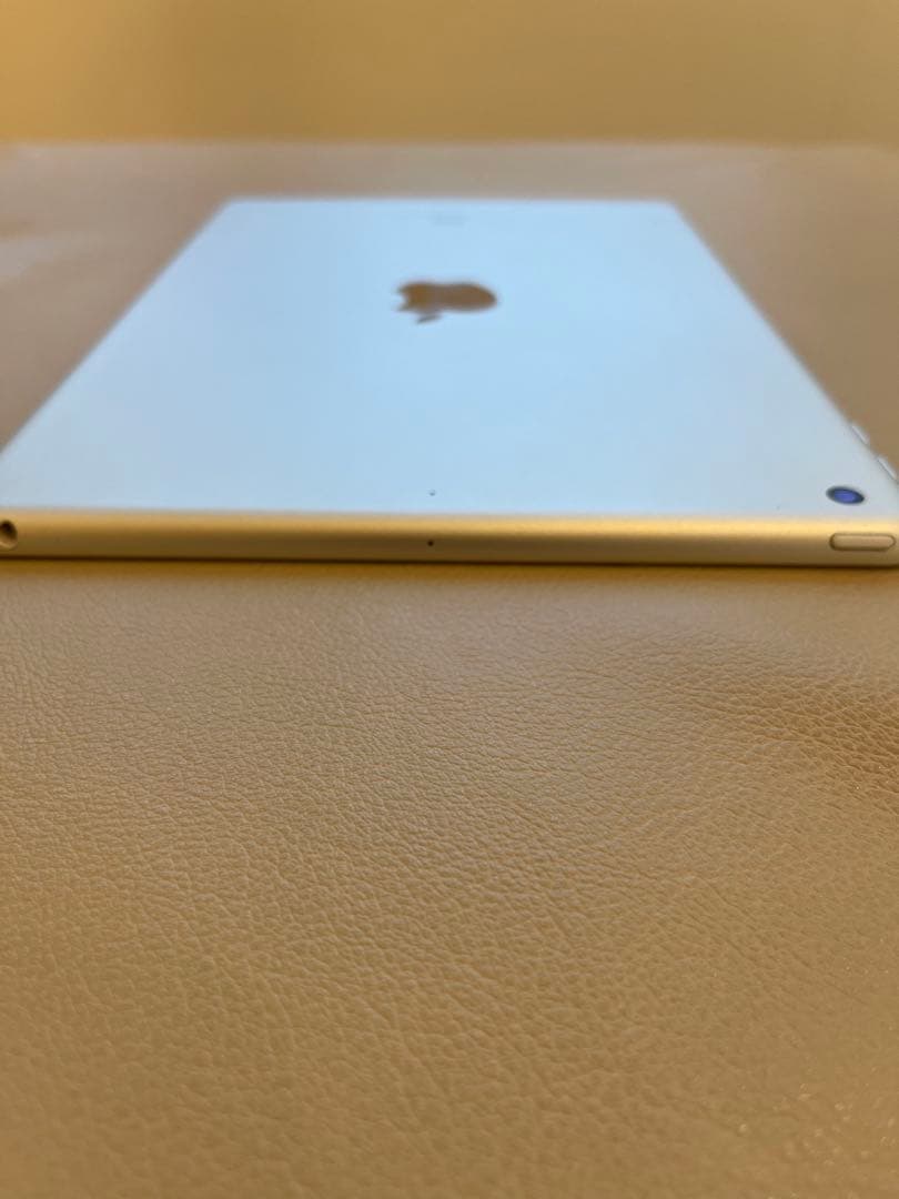 iPad本体　第6世代　32GB Wi-Fiモデル