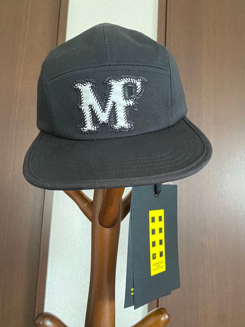 MONCLER ブラック　キャップ 新品タグ付き