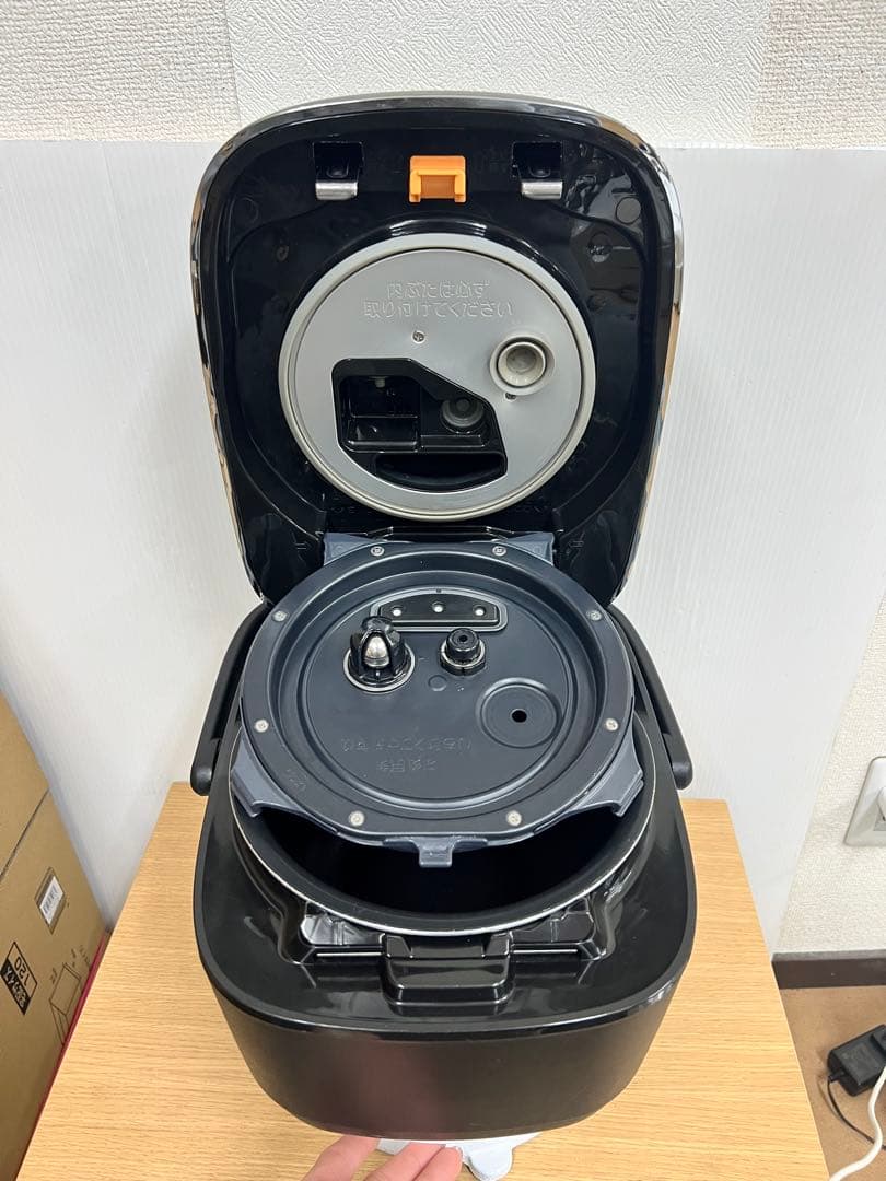 象印 圧力IH炊飯ジャー NW-PH10E8 2020年製