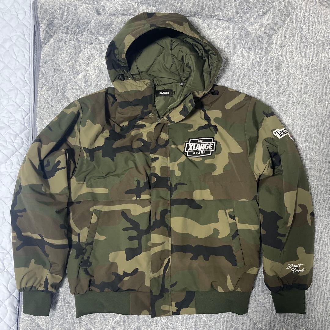 XLARGE カモフラージュ フード付きダウンジャケット
