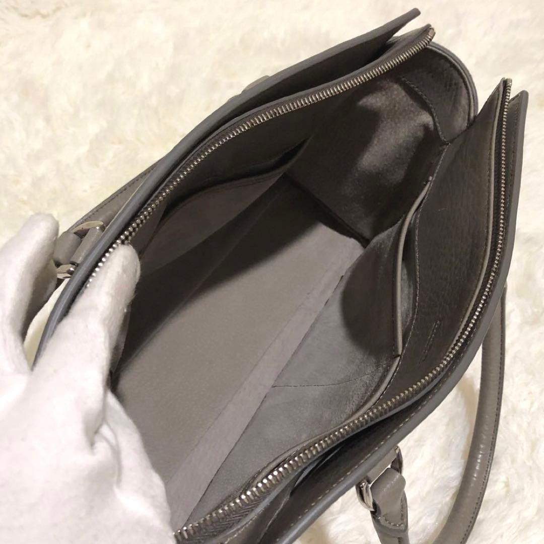 未使用ヒロフ　レザー トートバッグ グレージュ　シボ革