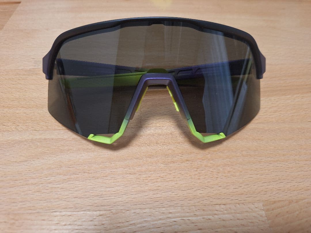 100% サングラス