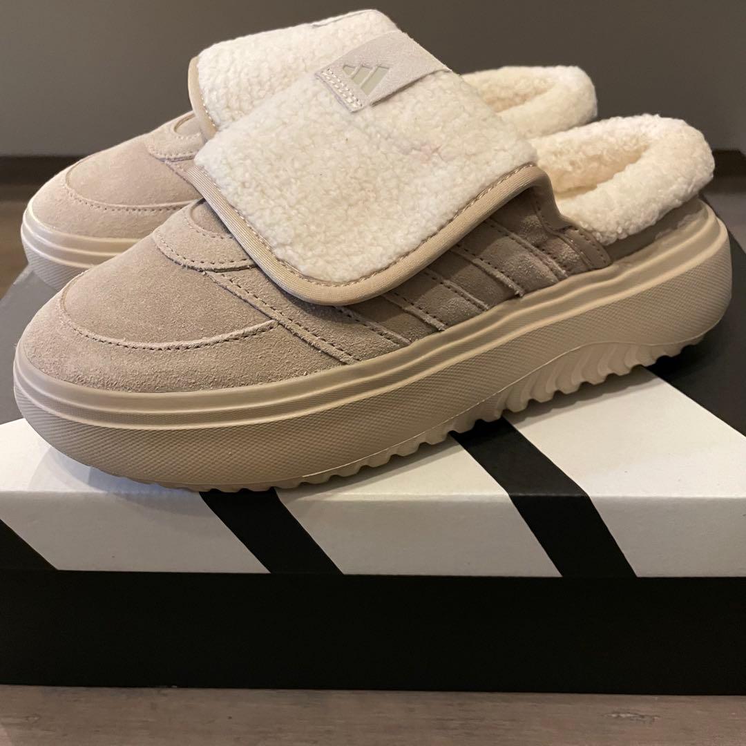 大人気⭐︎グランドコートミュール　Grand Court Mule 22.5 新品