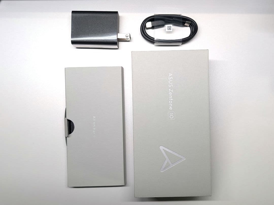 【美品】Zenfone10 256GB ミッドナイトブラック SIMフリー