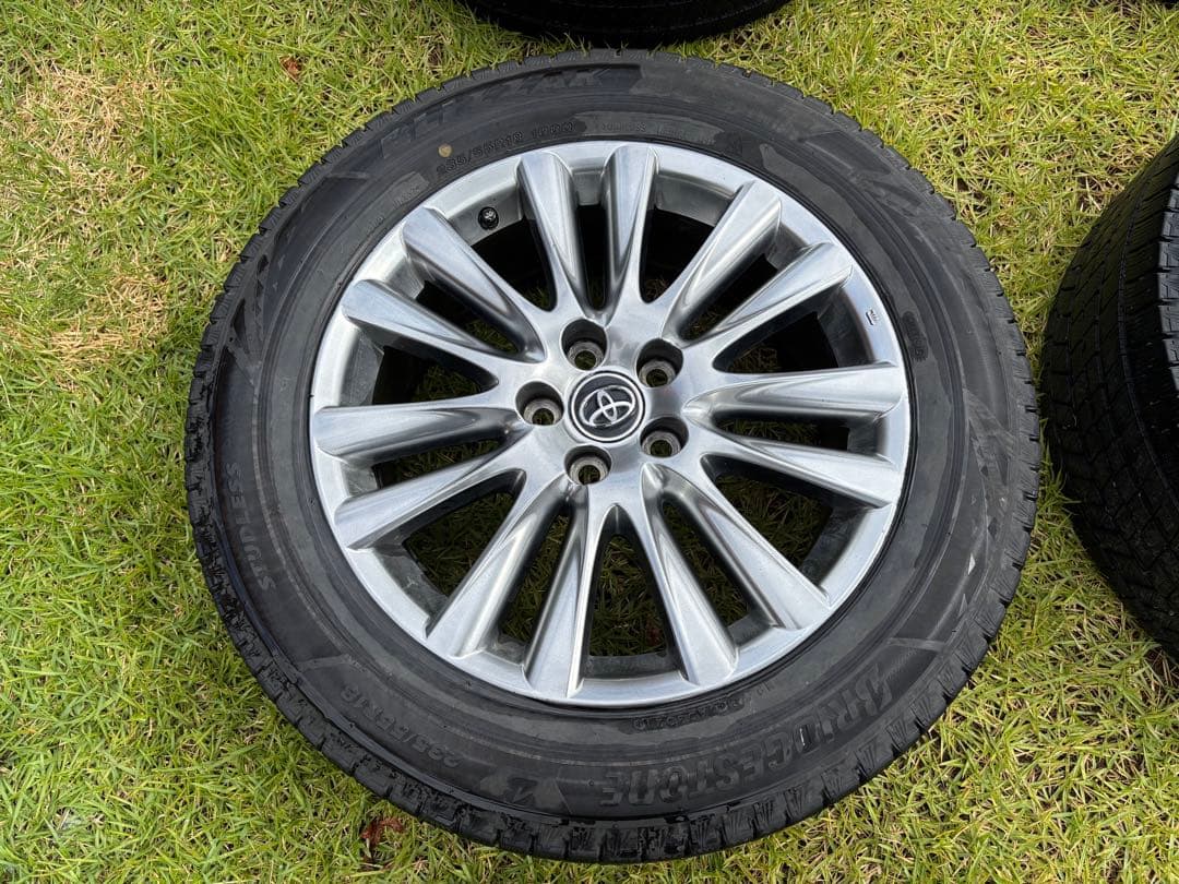 【kz-1】【1/4】トヨタ 18インチ スタッドレス・ホイール