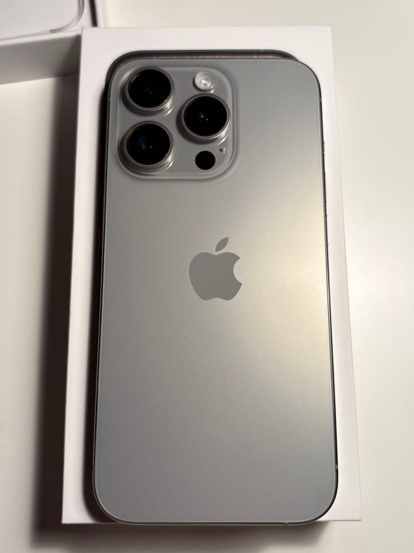iPhone 15 Pro 128GB ナチュラルチタニウム 本体