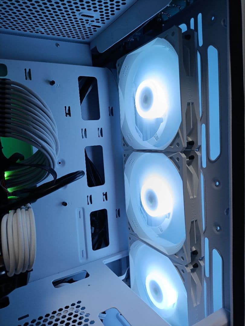 動作快適！Ryzen5搭載ゲーミングパソコン ホワイト