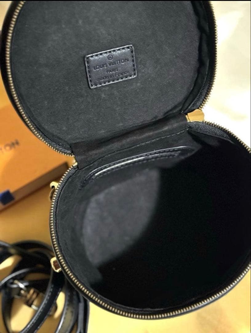 LOUIS VUITTON ショルダーバッグ カンヌ