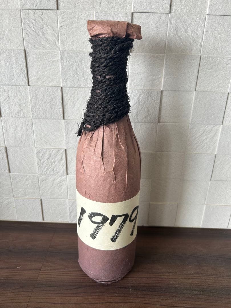 1979 本場泡盛　古酒