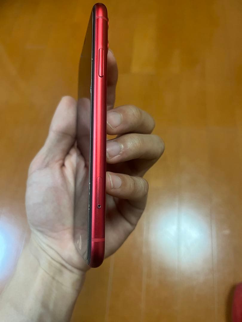 iPhone11 64GB レッド SIMフリー 美品　初期化済バッテリー84%