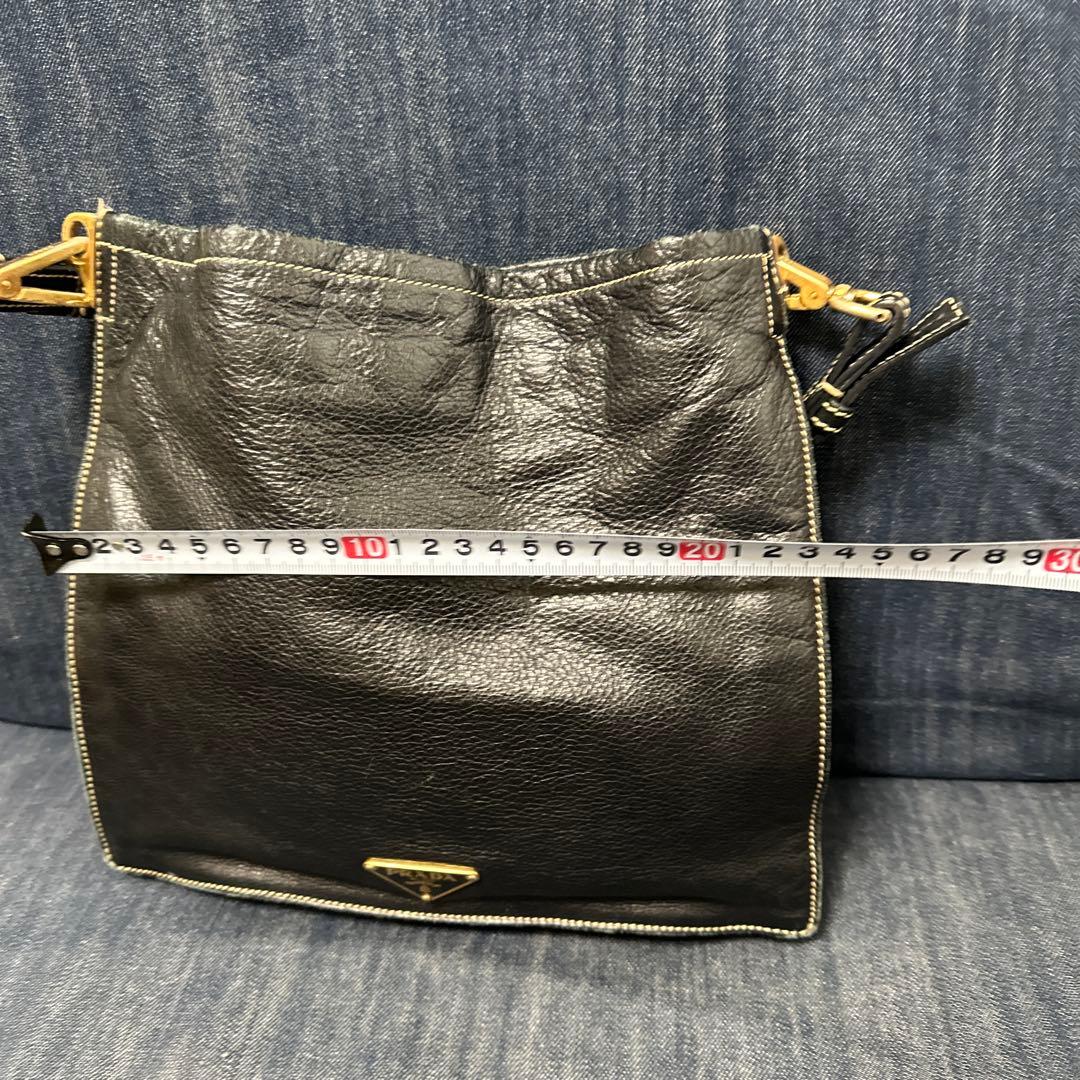 PRADAハンドバック