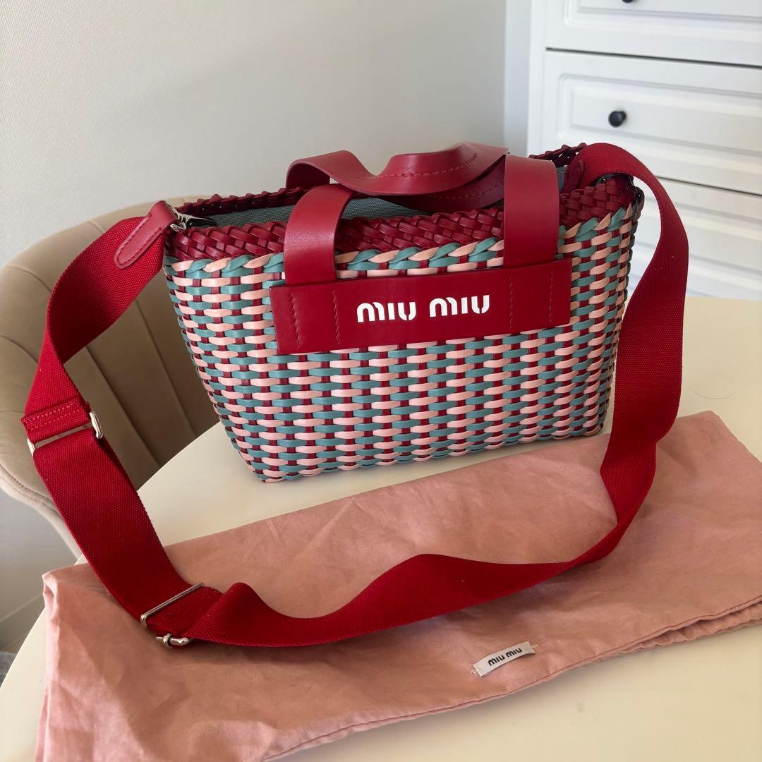 MIU MIU かごバッグ
