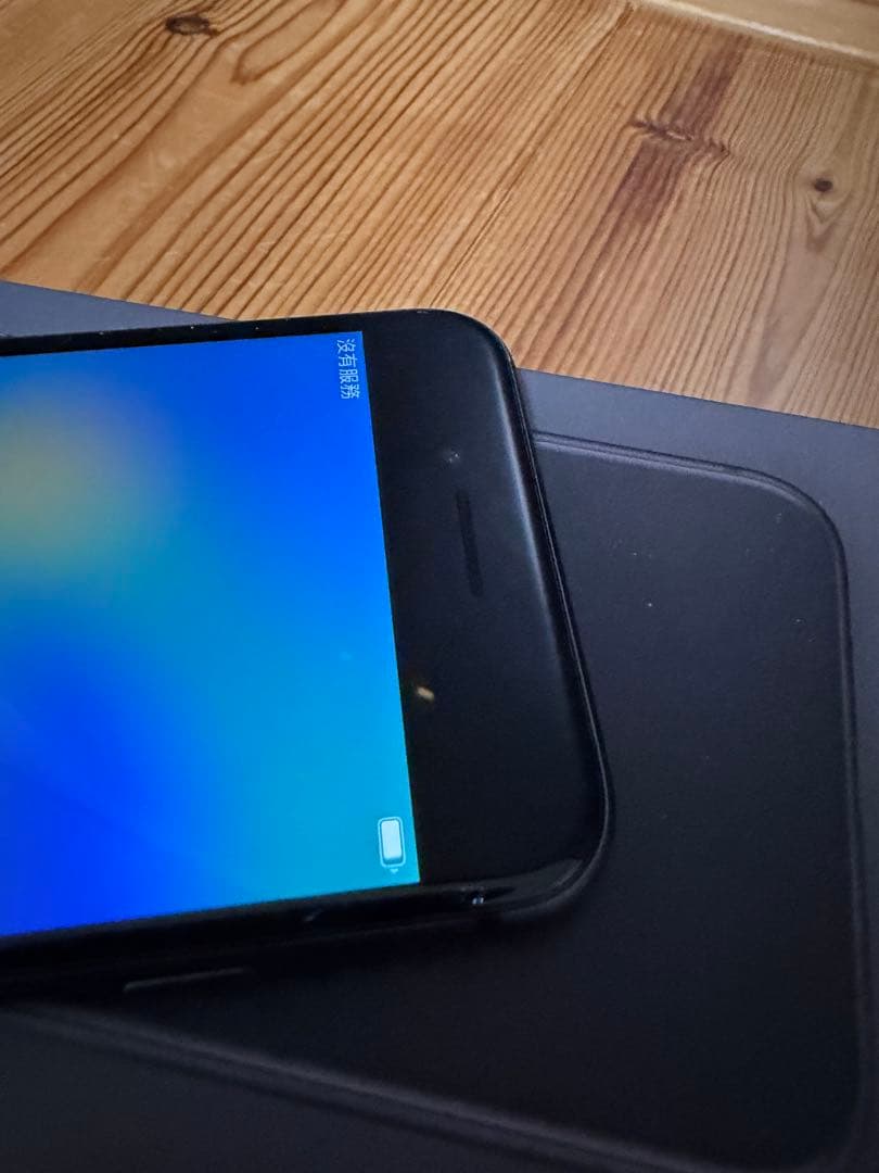 Apple iPhone 8 64GB バッテリー交換済み