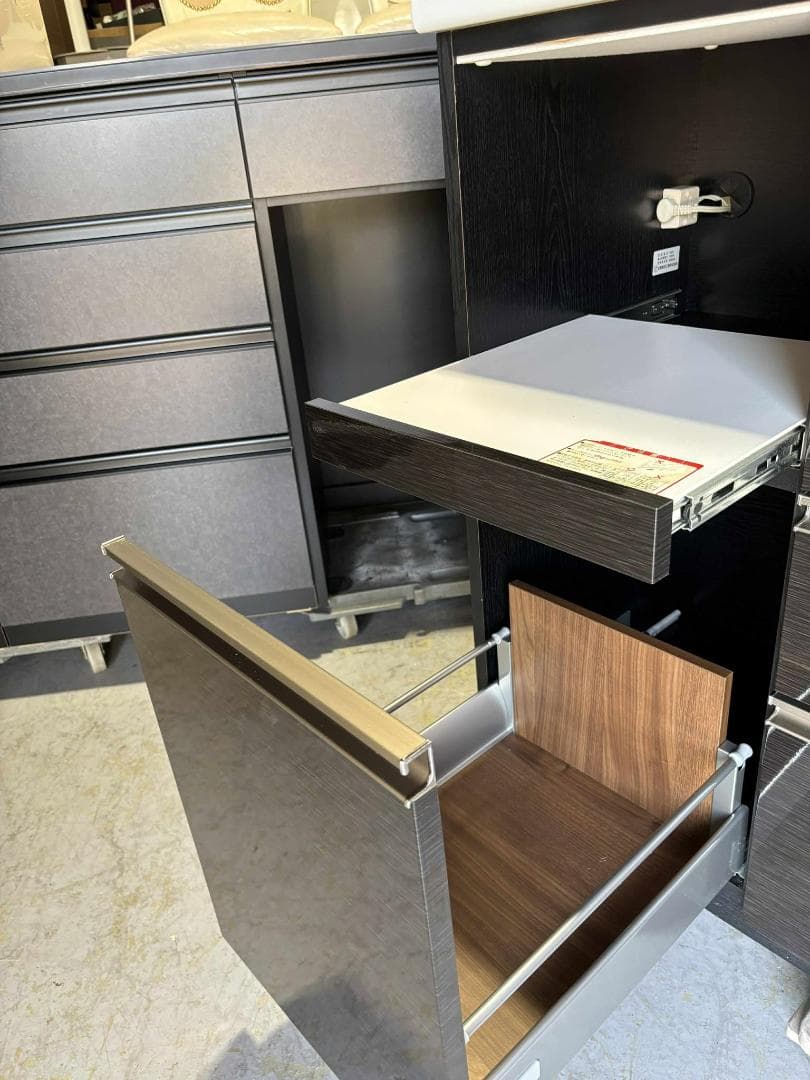 寿司 最高級 古賀家具キッチンボード、人気色 食器棚 幅120cmUsed