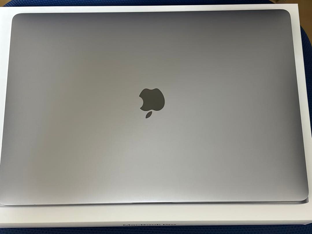 19 MacBook Pro 16インチi9/1TB/16GB/US/5500M